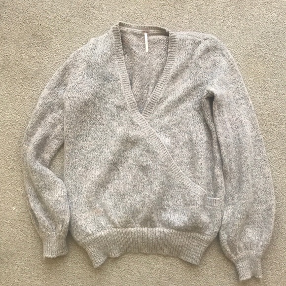 FREE PEOPLE SWEATER KARINA SLOUCHY WRAP PULLOVER SIZE SMALL - Picture 3 of 7